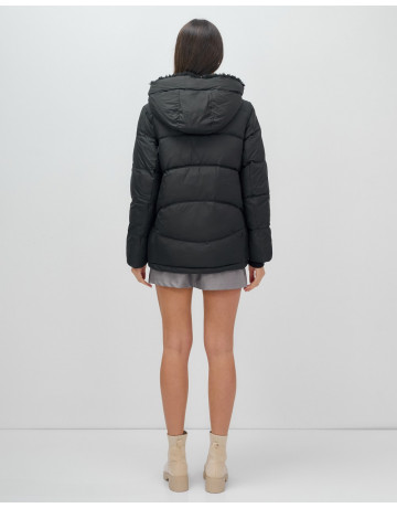 Пуховик «Модный» для женщин.