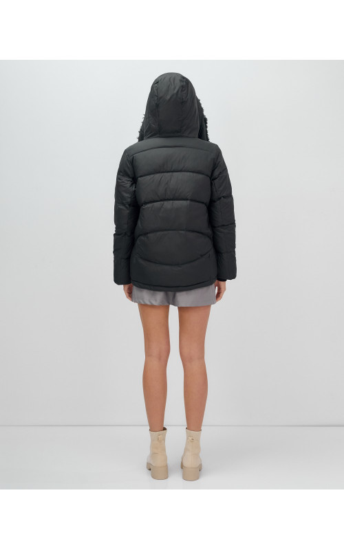 Пуховик «Модный» для женщин.