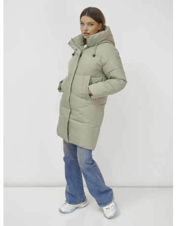 Зимний пуховик с утеплителем: стиль и комфорт.