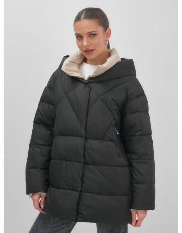 Утеплённый женский пуховик большого размера с капюшоном.