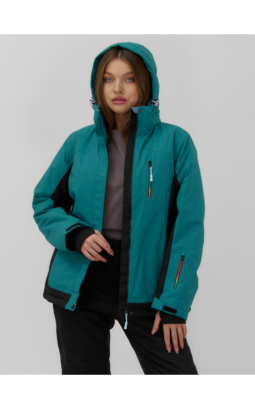 Женский зимний горнолыжный костюм для комфортных зимних приключений.