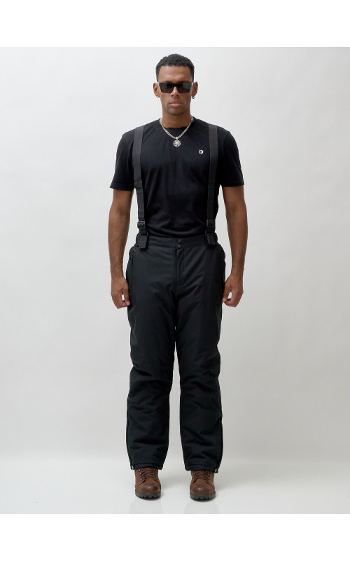 Мужской горнолыжный костюм для зимних приключений.