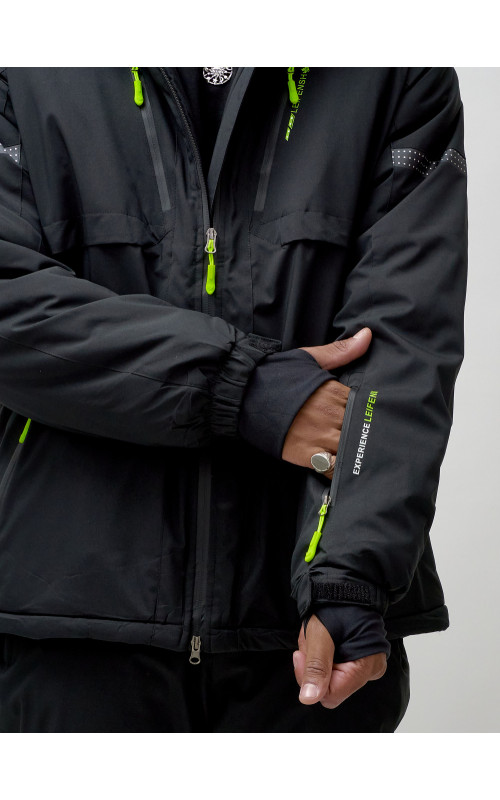 Мужской горнолыжный костюм для зимних приключений.