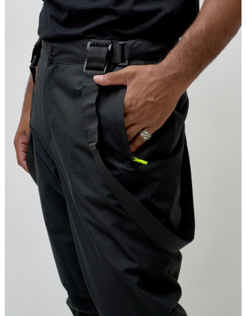 Мужской горнолыжный костюм для зимних приключений.