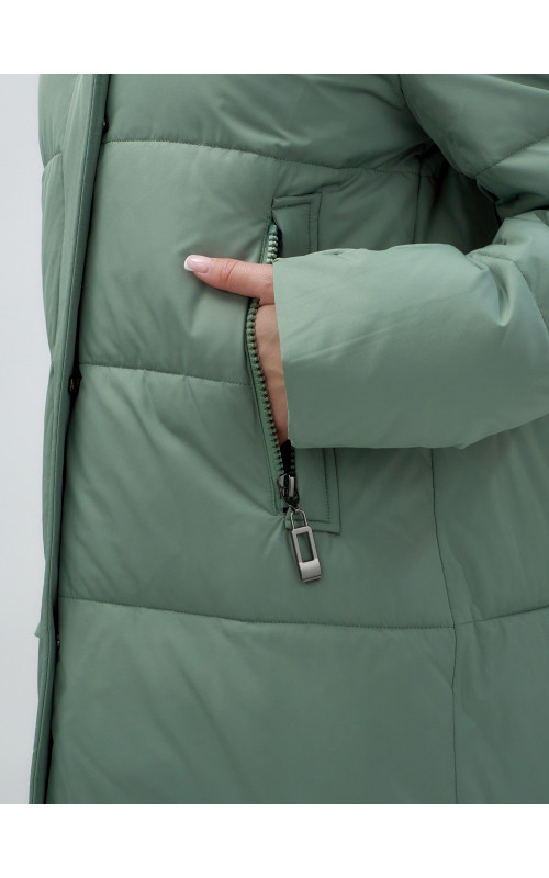 Тёплый женский пуховик с капюшоном до колена.