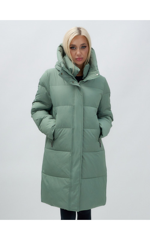 Тёплый женский пуховик с капюшоном до колена.