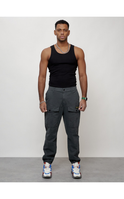 Мужские брюки карго зауженного кроя.