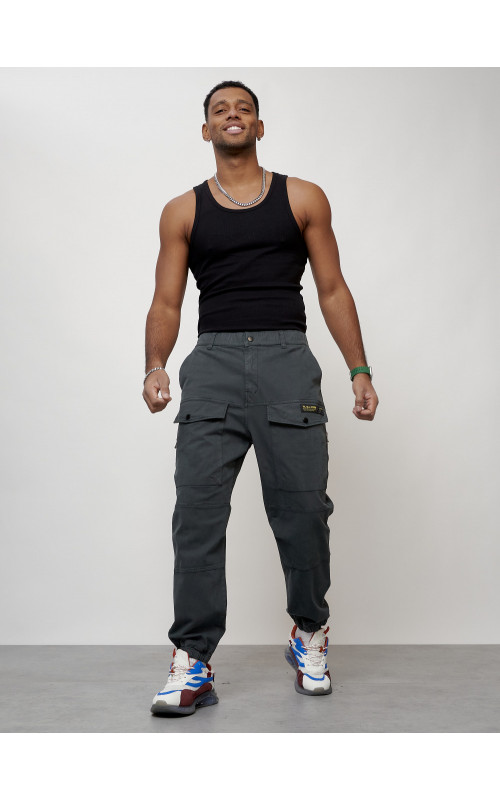 Мужские брюки карго зауженного кроя.