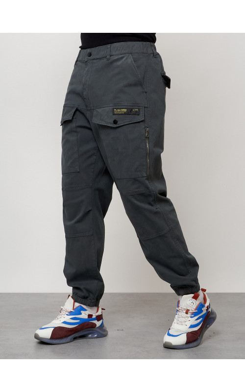 Мужские брюки карго зауженного кроя.