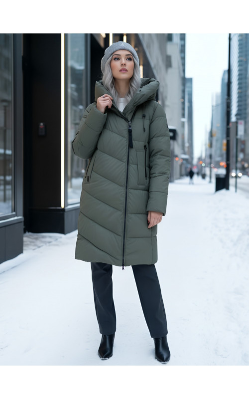 Длинный женский пуховик с капюшоном для холодной погоды