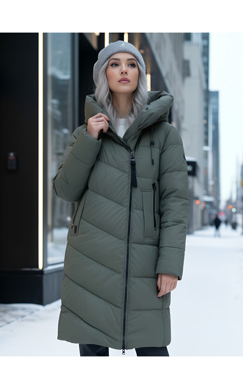 Длинный женский пуховик с капюшоном для холодной погоды