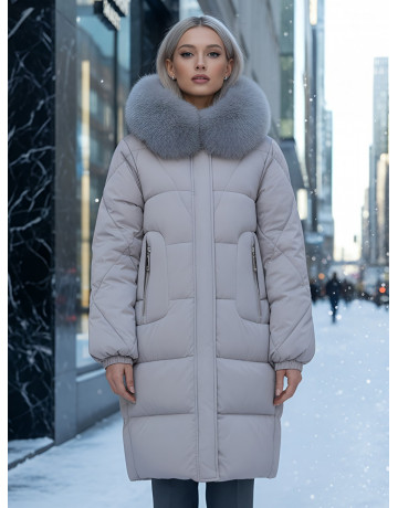Длинный зимний пуховик с мехом песца.
