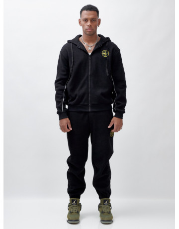 Утеплённый демисезонный костюм для мужчин свободного кроя.