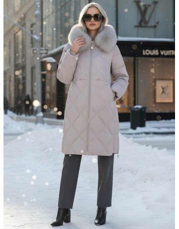 Длинный зимний пуховик с мехом песца.