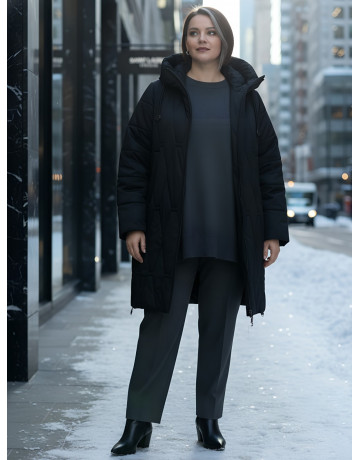 Длинный зимний пуховик для женщин больших размеров.