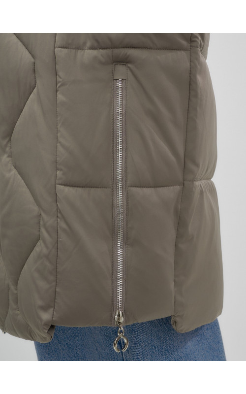 Длинный зимний пуховик с мехом песца.