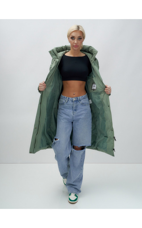 Длинный женский пуховик с капюшоном