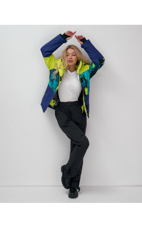 Женский горнолыжный костюм, размер от 40 до 50.