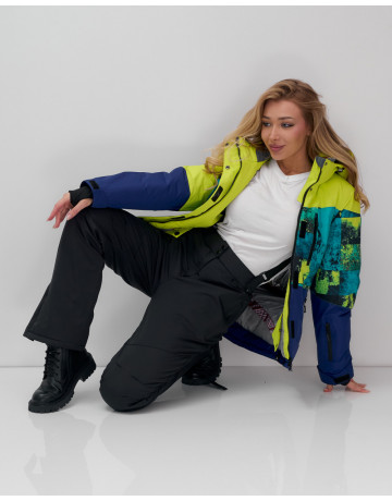 Женский горнолыжный костюм, размер от 40 до 50.