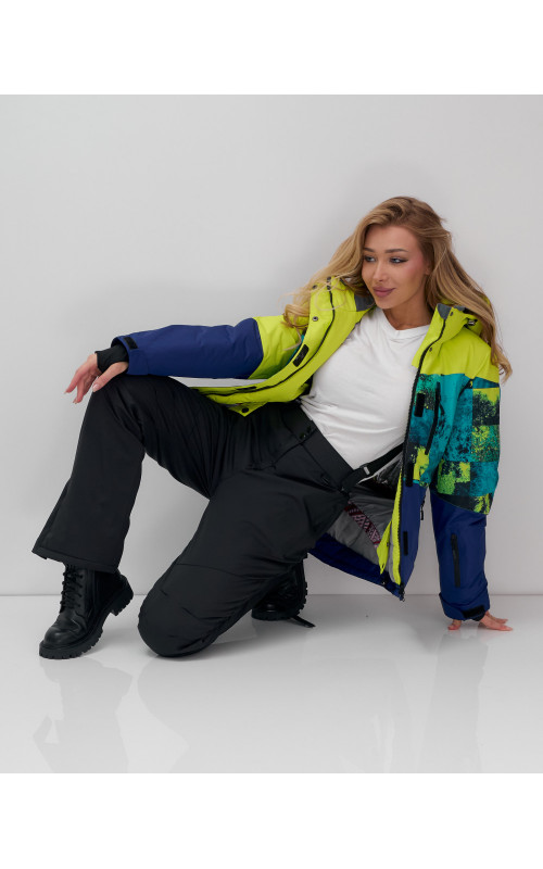 Женский горнолыжный костюм, размер от 40 до 50.