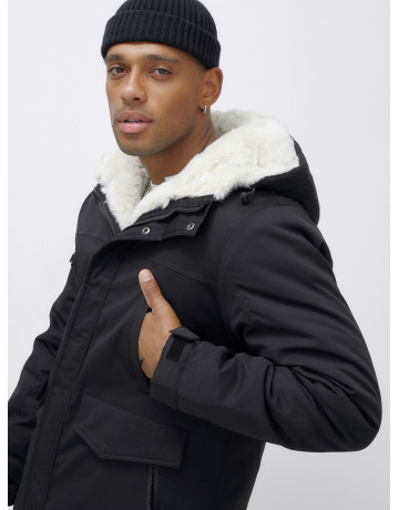 Мужская зимняя парка для активного отдыха.