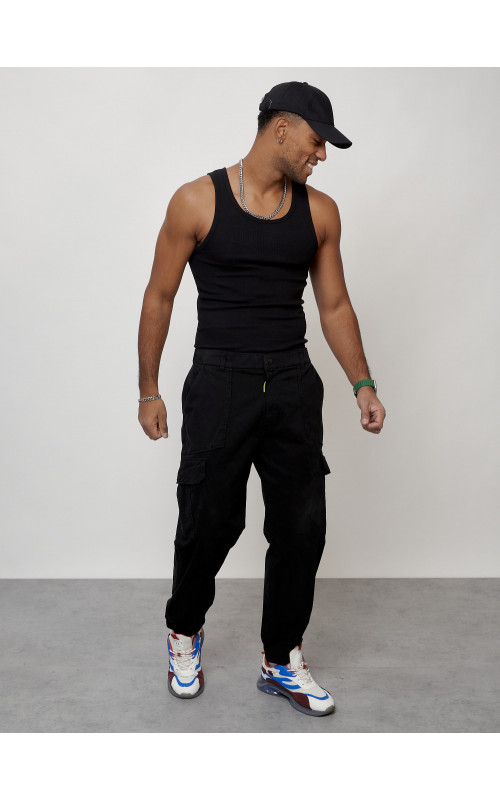 Мужские брюки карго зауженного кроя.