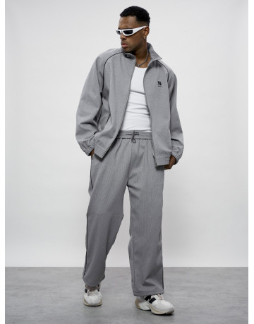 Мужской спортивный костюм для активного образа жизни.