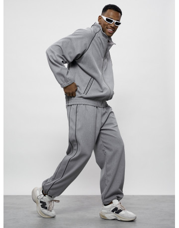 Мужской спортивный костюм для активного образа жизни.