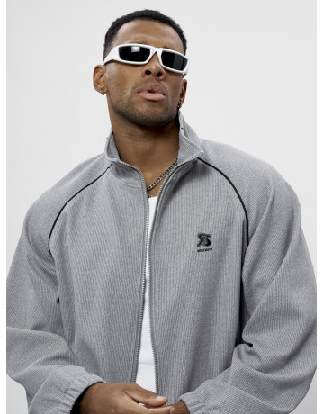 Мужской спортивный костюм для активного образа жизни.