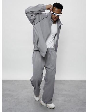 Мужской спортивный костюм для активного образа жизни.