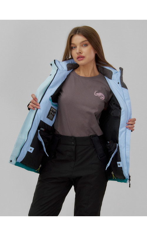 Женский горнолыжный костюм для зимних приключений