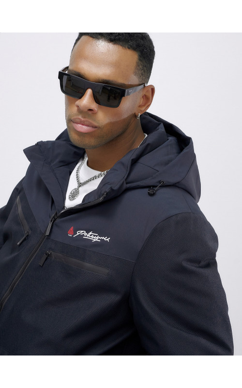 Мужская зимняя куртка больших размеров для комфортных прогулок.