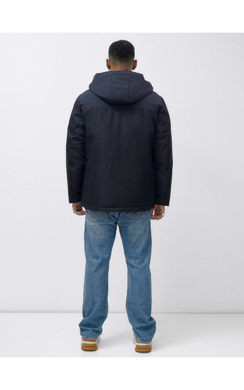 Мужская зимняя куртка больших размеров для комфортных прогулок.