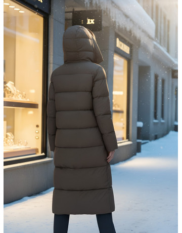 Длинный женский пуховик с капюшоном для зимы