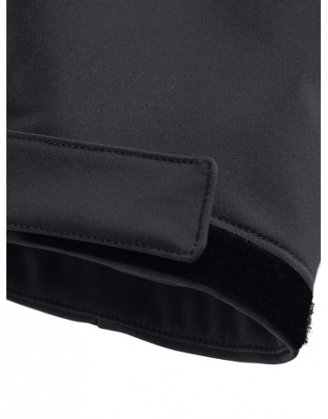 Женская парка для активных прогулок.