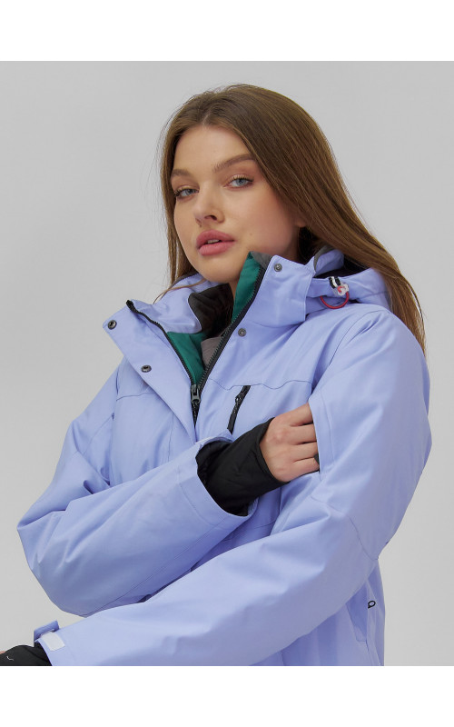 Женский горнолыжный костюм зимний для активного отдыха.