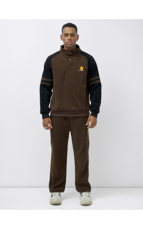 Мужской спортивный костюм для активного образа жизни.