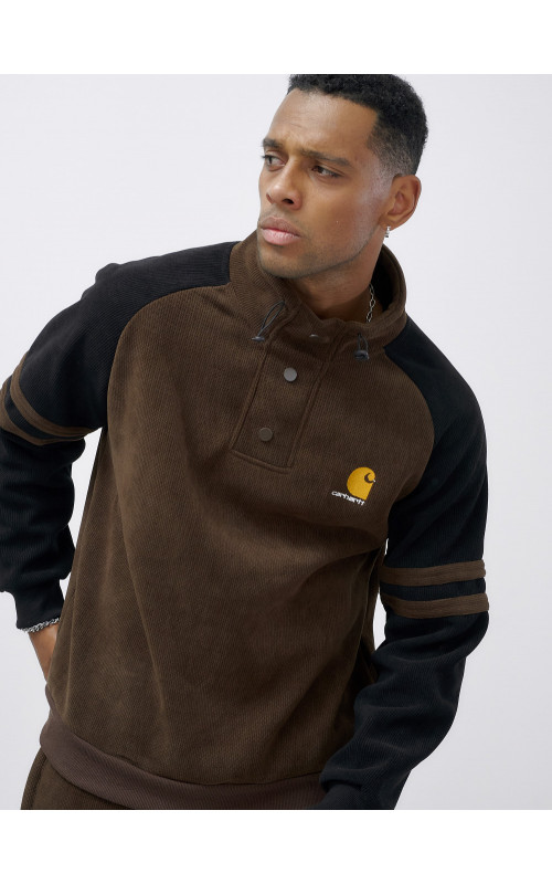 Мужской спортивный костюм для активного образа жизни.