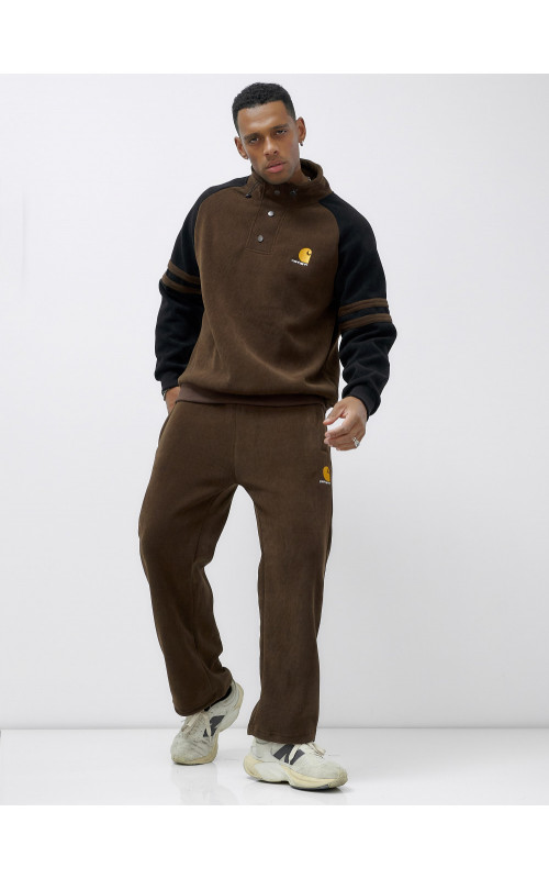 Мужской спортивный костюм для активного образа жизни.