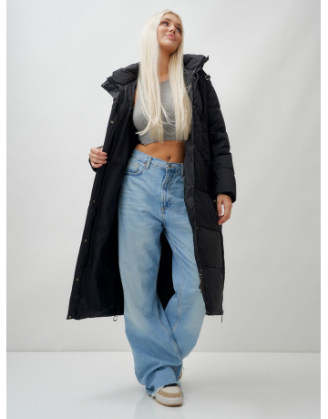 Длинный зимний пуховик с капюшоном для женщин