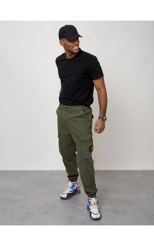 Мужские брюки с зауженным кроем — стиль и комфорт.