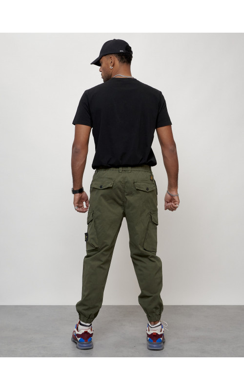 Мужские брюки с зауженным кроем — стиль и комфорт.