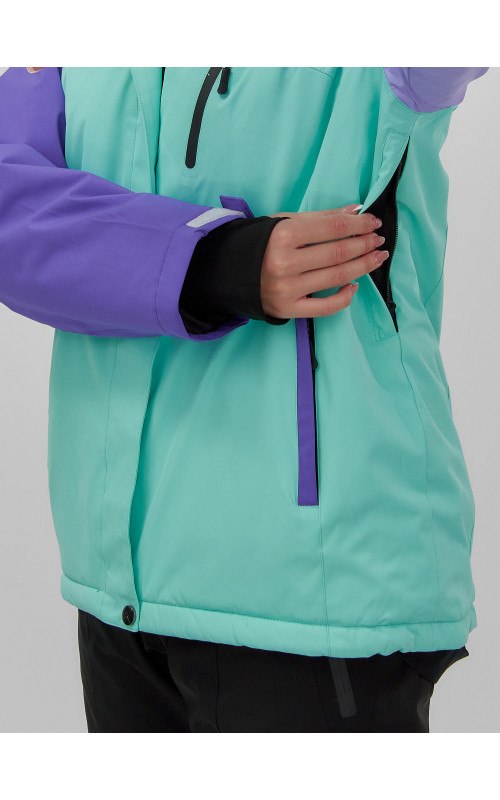 Женская горнолыжная куртка для активных женщин.