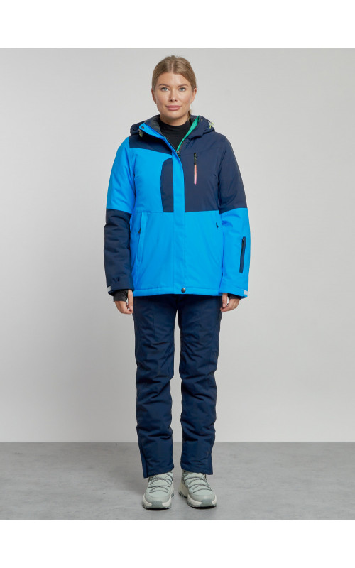 Женский горнолыжный костюм для зимних видов спорта.