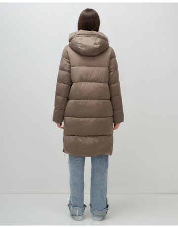 Длинный женский пуховик с капюшоном для зимы