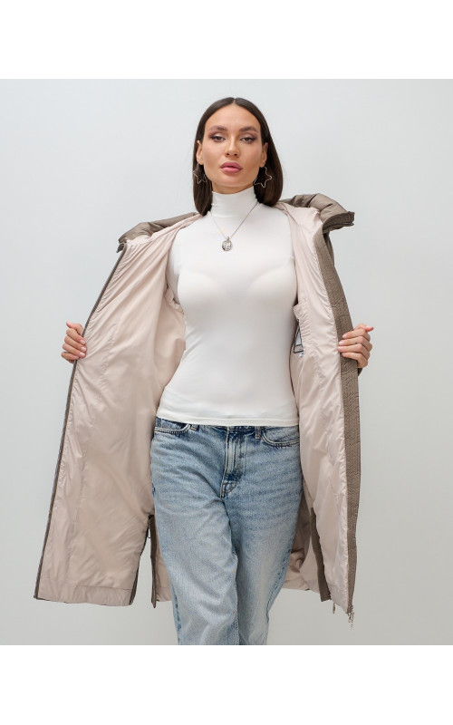 Длинный женский пуховик с капюшоном для зимы