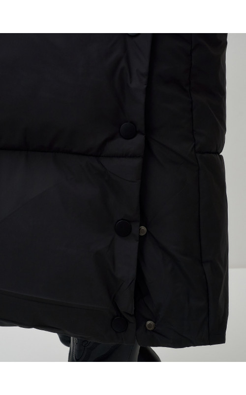 Длинный зимний пуховик с капюшоном для женщин