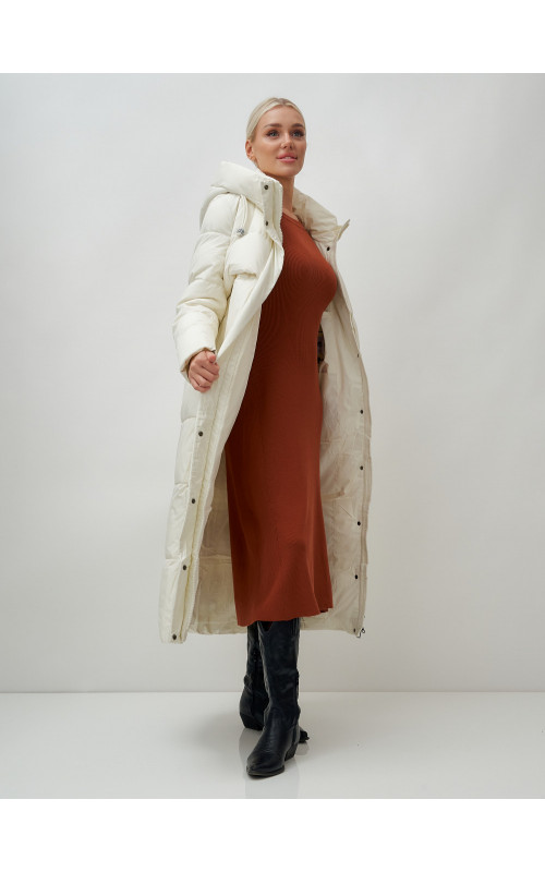 Длинный зимний пуховик с капюшоном для женщин