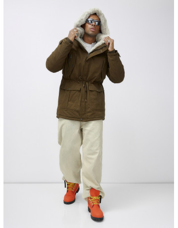 Мужская зимняя парка с меховым капюшоном для активного отдыха.