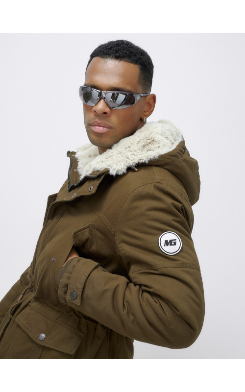 Мужская зимняя парка с меховым капюшоном для активного отдыха.